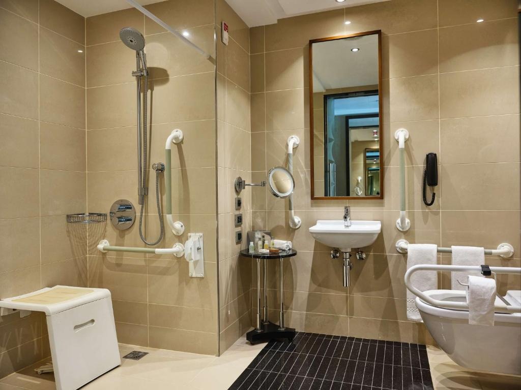 هتل هیلتون باكو